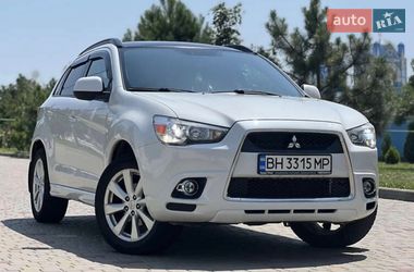 Внедорожник / Кроссовер Mitsubishi Outlander Sport 2011 в Измаиле
