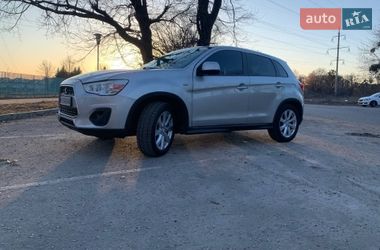 Внедорожник / Кроссовер Mitsubishi Outlander Sport 2013 в Полтаве