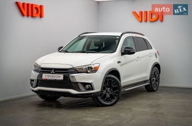 Внедорожник / Кроссовер Mitsubishi Outlander Sport 2018 в Киеве