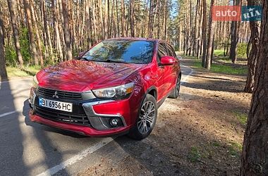 Внедорожник / Кроссовер Mitsubishi Outlander Sport 2016 в Полтаве