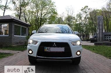 Внедорожник / Кроссовер Mitsubishi Outlander XL 2011 в Днепре