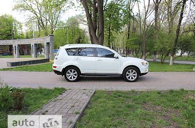 Внедорожник / Кроссовер Mitsubishi Outlander XL 2011 в Днепре