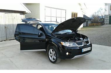  Mitsubishi Outlander XL 2009 в Яремче