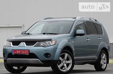 Внедорожник / Кроссовер Mitsubishi Outlander XL 2010 в Одессе