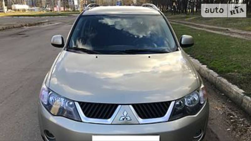 Mitsubishi Outlander XL 2008 року