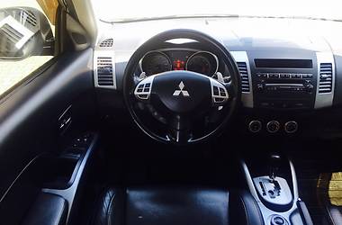 Внедорожник / Кроссовер Mitsubishi Outlander XL 2008 в Ивано-Франковске