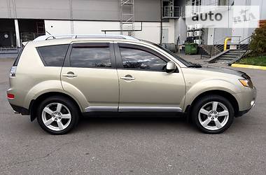 Внедорожник / Кроссовер Mitsubishi Outlander XL 2008 в Киеве