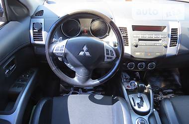 Позашляховик / Кросовер Mitsubishi Outlander XL 2012 в Черкасах