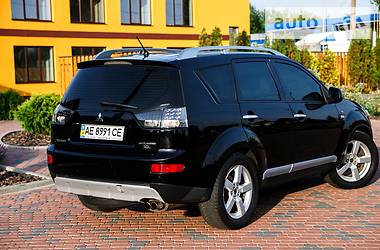 Внедорожник / Кроссовер Mitsubishi Outlander XL 2009 в Днепре