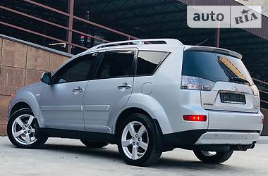 Внедорожник / Кроссовер Mitsubishi Outlander XL 2009 в Одессе