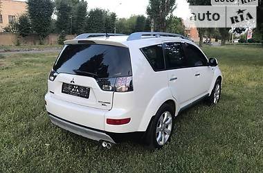 Внедорожник / Кроссовер Mitsubishi Outlander XL 2008 в Черкассах