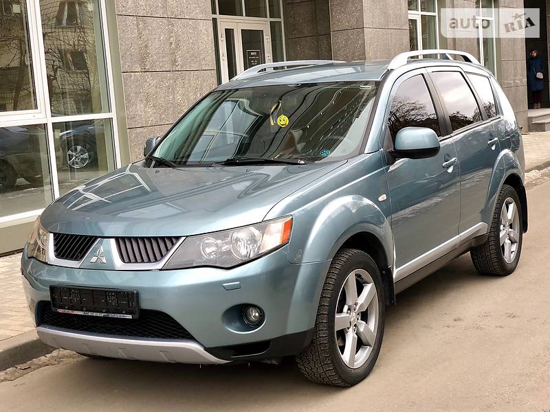 Внедорожник / Кроссовер Mitsubishi Outlander XL 2008 в Киеве