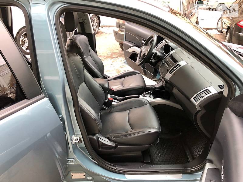 Внедорожник / Кроссовер Mitsubishi Outlander XL 2008 в Киеве