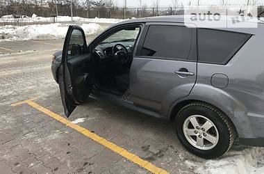 Внедорожник / Кроссовер Mitsubishi Outlander XL 2010 в Киеве