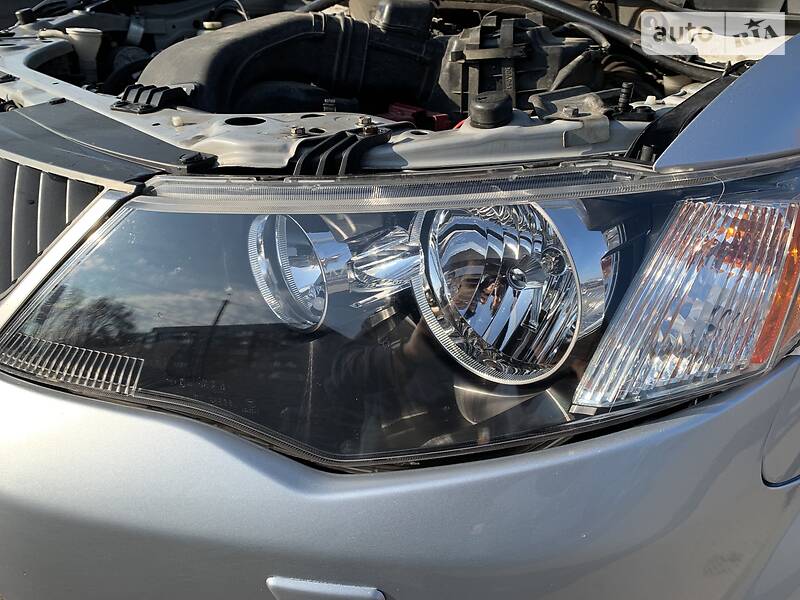 Позашляховик / Кросовер Mitsubishi Outlander XL 2007 в Дніпрі