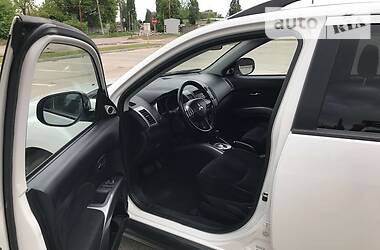 Позашляховик / Кросовер Mitsubishi Outlander XL 2011 в 