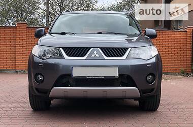 Позашляховик / Кросовер Mitsubishi Outlander XL 2007 в 