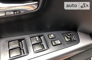 Позашляховик / Кросовер Mitsubishi Outlander XL 2007 в 