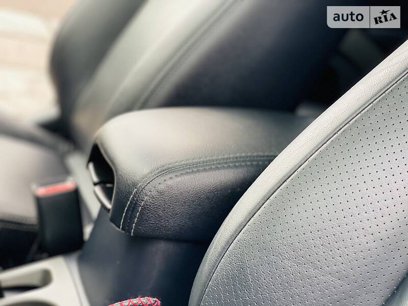 Позашляховик / Кросовер Mitsubishi Outlander XL 2008 в Кам'янському