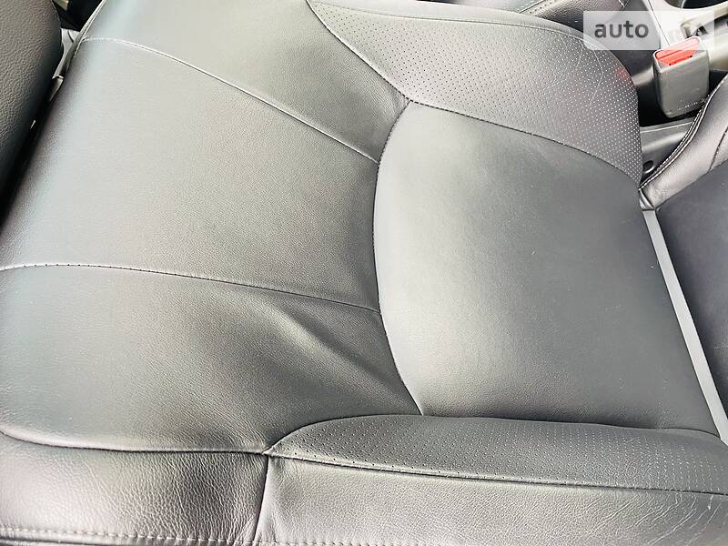 Позашляховик / Кросовер Mitsubishi Outlander XL 2008 в Кам'янському