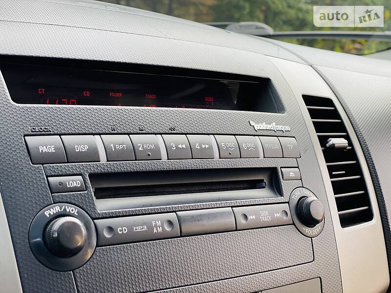 Позашляховик / Кросовер Mitsubishi Outlander XL 2008 в Кам'янському