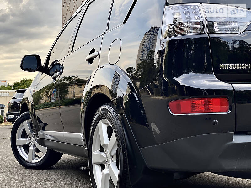 Позашляховик / Кросовер Mitsubishi Outlander XL 2009 в Одесі фото 13 Позашляховик / Кросовер Mitsubishi Outlander XL 2009 в Одесі