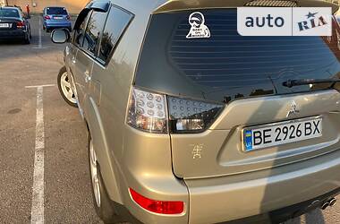 Внедорожник / Кроссовер Mitsubishi Outlander XL 2008 в 