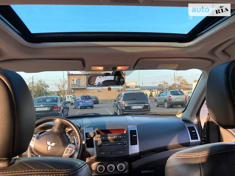 Внедорожник / Кроссовер Mitsubishi Outlander XL 2008 в Черновцах
