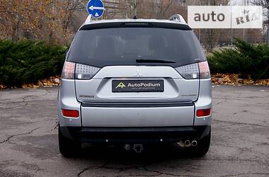 Внедорожник / Кроссовер Mitsubishi Outlander XL 2008 в Николаеве