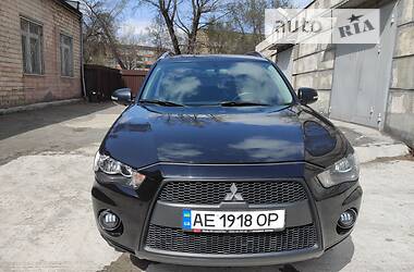 Внедорожник / Кроссовер Mitsubishi Outlander XL 2010 в Кривом Роге