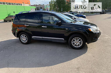 Внедорожник / Кроссовер Mitsubishi Outlander XL 2009 в Ровно