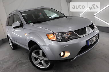 Позашляховик / Кросовер Mitsubishi Outlander XL 2009 в Трускавці