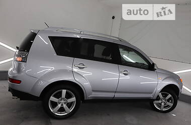 Позашляховик / Кросовер Mitsubishi Outlander XL 2009 в Трускавці