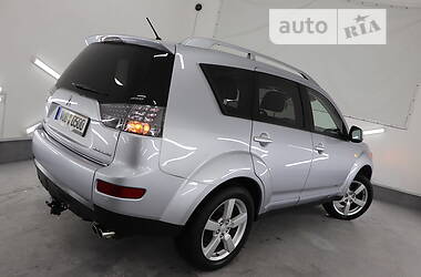 Позашляховик / Кросовер Mitsubishi Outlander XL 2009 в Трускавці