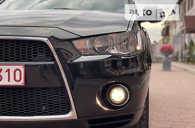 Внедорожник / Кроссовер Mitsubishi Outlander XL 2012 в 