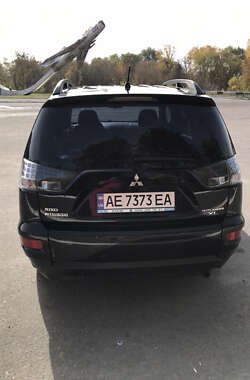 Внедорожник / Кроссовер Mitsubishi Outlander XL 2011 в Верхнеднепровске