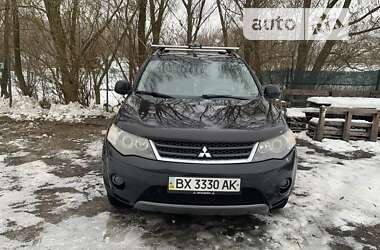 Внедорожник / Кроссовер Mitsubishi Outlander XL 2007 в Хмельницком