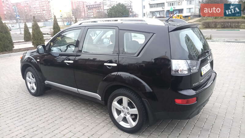 Позашляховик / Кросовер Mitsubishi Outlander XL 2008 в Чорноморську