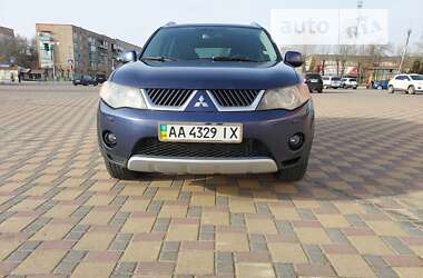 Позашляховик / Кросовер Mitsubishi Outlander XL 2009 в Гайсину