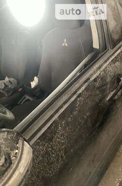 Внедорожник / Кроссовер Mitsubishi Outlander XL 2012 в Херсоне