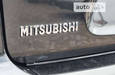Внедорожник / Кроссовер Mitsubishi Outlander XL 2010 в Бродах