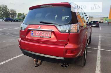 Внедорожник / Кроссовер Mitsubishi Outlander XL 2010 в Луцке