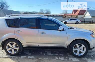 Внедорожник / Кроссовер Mitsubishi Outlander XL 2008 в Черновцах