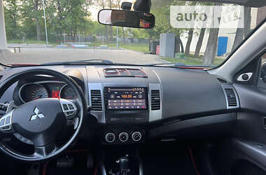 Внедорожник / Кроссовер Mitsubishi Outlander XL 2007 в Днепре