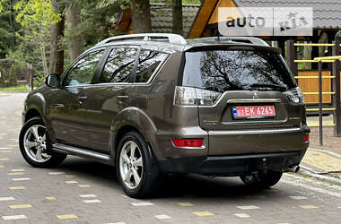 Внедорожник / Кроссовер Mitsubishi Outlander XL 2010 в Дрогобыче