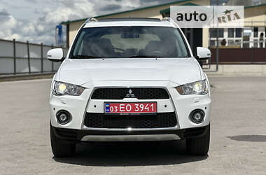 Позашляховик / Кросовер Mitsubishi Outlander XL 2010 в Луцьку