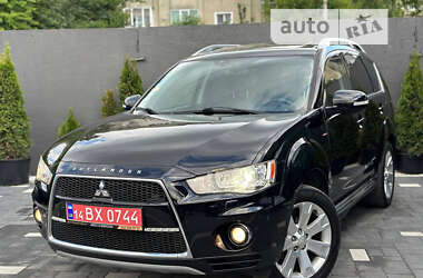 Позашляховик / Кросовер Mitsubishi Outlander XL 2010 в Дрогобичі