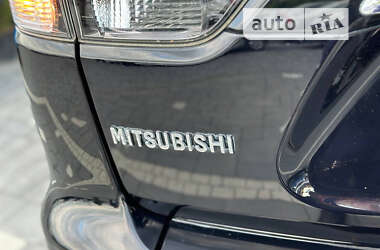 Позашляховик / Кросовер Mitsubishi Outlander XL 2010 в Дрогобичі