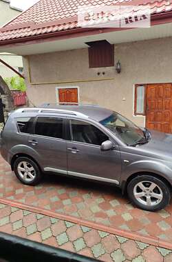Внедорожник / Кроссовер Mitsubishi Outlander XL 2007 в 
