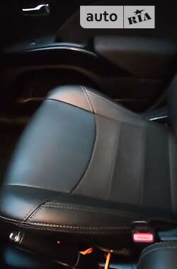 Внедорожник / Кроссовер Mitsubishi Outlander XL 2007 в 